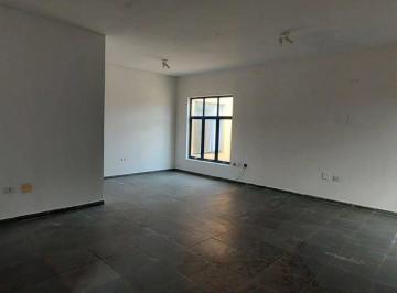 adf1585909ac35c57f1543354e46d3e5bd7f9f1c · Sala Comercial centro de louveira