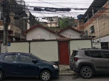 Foto 01 · Duque de Caxias, 25 de Agosto, 3 casas com 2 quartos, sala, cozinha, banheiro, área, garagem, cada.