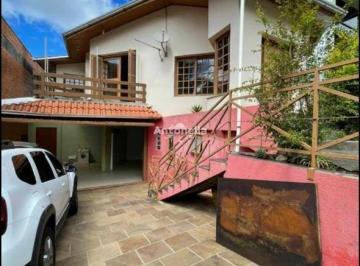 Casa · 300m² · 5 Quartos · 4 Vagas · Casa à venda no bairro Santa Catarina