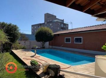 Casa · 190m² · 4 Quartos · 6 Vagas · Casa a venda com 3 dormitorios e edicula 569,50m² de terreno com 190,00m² área construída 