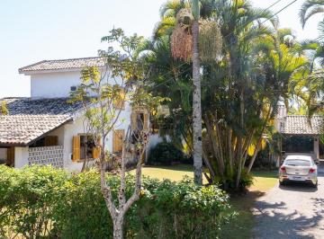 Casa · 300m² · 6 Quartos · 2 Vagas · Casa 6 dormitórios Condominio Fechado Cachoeira