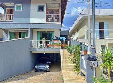 Foto 01 · Casa em Condomínio de Luxo em Cotia-SP, 3 Quartos, 1 Suíte, 2 Salas, 3 Banheiros, 4 Vagas de Garagem