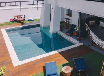 Casa de 4 quartos, Rio de Janeiro · Casa Santa Helena de 825m² 4 Suítes e 4 Vagas Próximo ao Posto 5 na Barra (Por R$3.900.000)