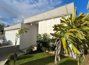 Casa · 238m² · 3 Quartos · 2 Vagas · Casa Alto Padrão para Venda em Pinheirinho Criciúma-SC