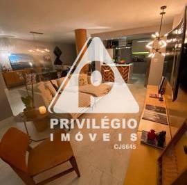 Apartamento · 142m² · 4 Quartos · 1 Vaga · Espetacular apartamento moderno, reformado por arquiteto, na Gávea