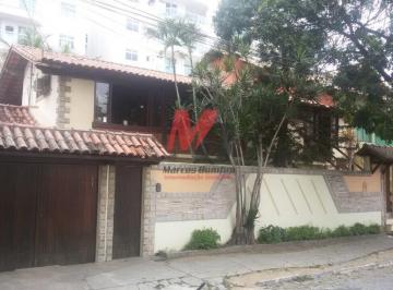 Casa · 416m² · 3 Quartos · 3 Vagas · Casa a 2 minutos da Praia do Forte
