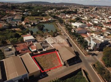 Terreno , Formosa · IMPERDÍVEL: LOTE COMERCIAL no Coração de Formosa/GO.