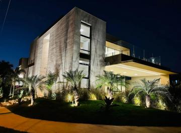 Casa · 597m² · 4 Quartos · 3 Vagas · Maravilhosa mansão no Damha I