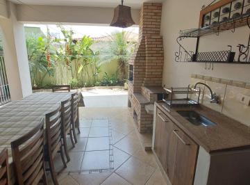 Casa · 260m² · 3 Quartos · 2 Vagas · Casa em Jardim das Vertentes - São Paulo