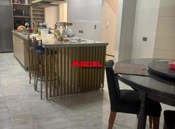 Casa · 330m² · 3 Quartos · 3 Vagas · Imóvel com excelente localização e fácil acesso, ideal para quem busca morar e empreender no mesmo l