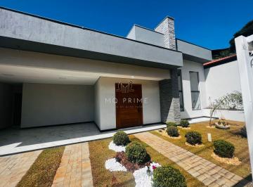 Casa · 170m² · 3 Quartos · 2 Vagas · Casa Moderna com Piscina no Condomínio Clube dos 200