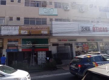 0adbe5d1b5f48e37d70faaaa6d81c22896eb8cb0 · Loja a venda em Avenida das Palmeiras