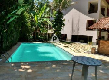 Casa · 381m² · 5 Quartos · 4 Vagas · Casa 5 quartos 3 suítes 4 vagas piscina churrasqueira condomínio Itaipu.