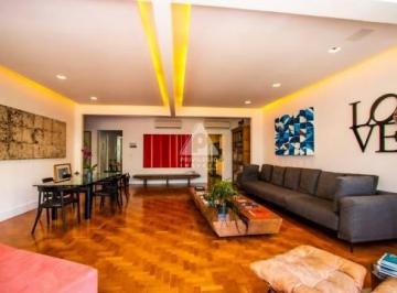 Apartamento · 210m² · 2 Quartos · 1 Vaga · Apartamento de 210 m² em Copacabana – 2 suítes, 1 vaga, financiamento