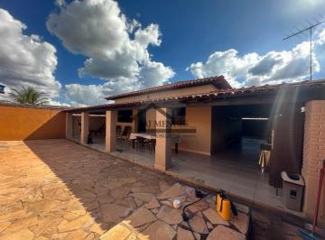 Casa de 3 quartos, Sobradinho · CASA / SERRA AZUL SOBRADINHO DF / 2 KITNET / CHURRASQUEIRA