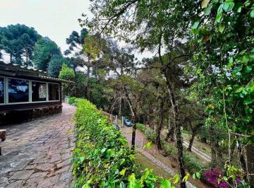 Casa , Campos do Jordão · Campos do Jordao Jd. Embaixador, chale 4 dorm. 3 mil metros terreno, 1.150,000
