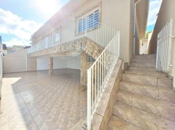 21b75c9607e1885da43dcaf6c4005c9229e8f1d0 · Casa com 8 dormitórios para alugar, 379 m² por R$ 4.500,00/mês - Recanto Azul - Botucatu/SP