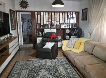 Casa · 239m² · 2 Quartos · 3 Vagas · Casa Assobradada com quintal  e condução  na  porta - Penha