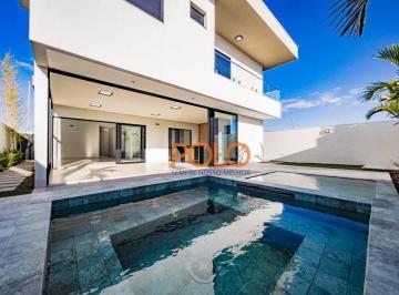 a119eefd40b4750726e456e44785bd4c15e4b8cd · Casa à venda no Condomínio Jardim Versailles em Uberlândia