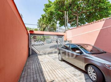 Casa · 141m² · 3 Quartos · 2 Vagas · Venda de excelente sobrado no Jardim das Flores!