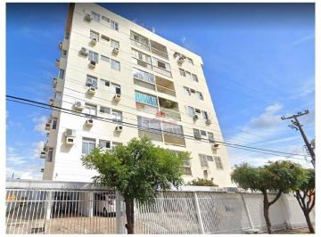 549ebb19f97aede065e26f40b5e5f43e.jpg · Apartamento com 113m2, elevador, 3 quartos, sendo um com suíte