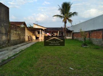31367c89220314798d2518f4134b522a54464c4f · Casa com quintal em bairro residencial de Peruíbe