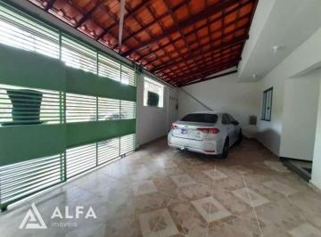 casa-com-3-quartos-a-venda-em-barbacena-caicaras-1571707477.jpeg · Casa espaçosa de 3 dormitórios, suíte com varanda e duas vagas de garagem, localizada no bairro Caiç
