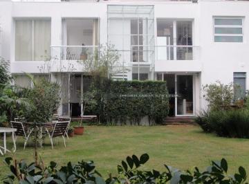 Casa · 120m² · 1 Quarto · 10 Vagas · Casa à venda com um quarto (uma suíte) no Jardim Guedala