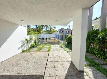 Casa · 294m² · 4 Quartos · 6 Vagas · Sobrado 4 dorms., 250mts praia Enseada, lazer