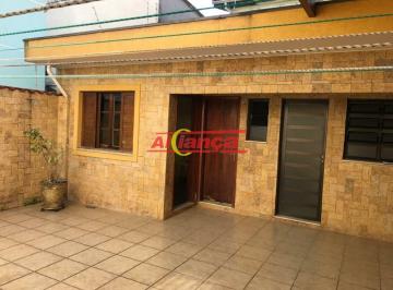 Casa · 263m² · 3 Quartos · 5 Vagas · Sobredo consevado e Bem Localizado, com 3 Dorm e uma Suite.