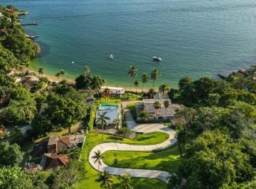 Casa · 700m² · 10 Quartos · 8 Vagas · Linda mansão pé na areia de 10 suítes, piscina, sauna, área gourmet