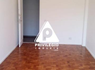 Apartamento · 80m² · 3 Quartos · 1 Vaga · Apartamento 3 quartos bem localizado na área nobre do Bairro de Vila Isabel