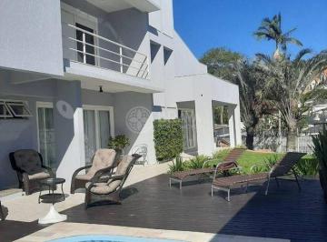 Casa · 200m² · 3 Quartos · CASA A VENDA NO BAIRRO CABEÇUDAS - ITAJAÍ