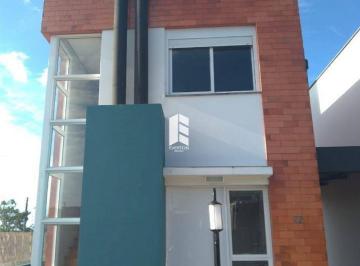 Casa · 100m² · 2 Quartos · 1 Vaga · Belo condomínio fechado em ótima localização.