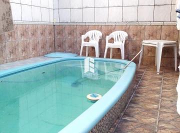 Casa · 5 Quartos · 2 Vagas · Casa à venda - no Centro
