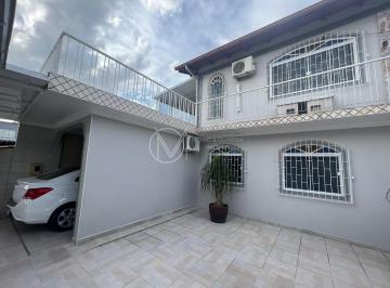 Casa · 210m² · 4 Quartos · 3 Vagas · Casa à venda no bairro Ponte do Imaruim - Palhoça/SC