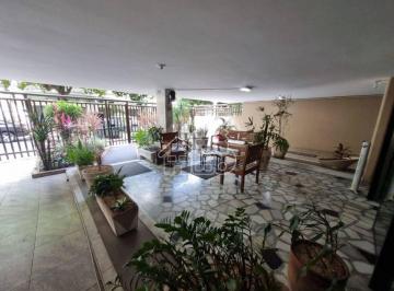 Apartamento de 2 quartos, Niterói · Apartamento em Icaraí com 2 quartos e vaga de garagem