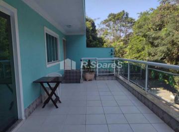 Casa · 198m² · 4 Quartos · 2 Vagas · casa com 04 quartos sendo 03 suítes, em vila valquiere, condomínio Vale das Acac