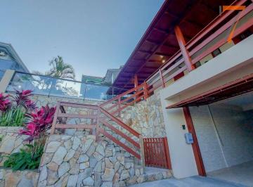 100e561778681b64c5ffc48b3c75460acd7e5e71 · Casa à venda, 500 m² por R$ 1.700.000,00 - Centro - São José/SC