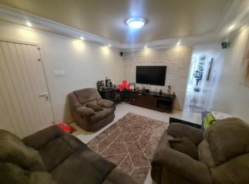 Casa · 300m² · 3 Quartos · 2 Vagas · Sobrado com 3 quartos, 2 vagas e um terraço com 300m² na Vila Invernada