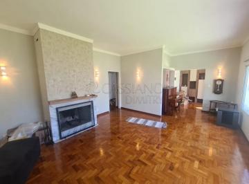 Casa · 450m² · 3 Quartos · 6 Vagas · Casa térrea à venda de 224m² | 03 dormitórios, sendo 01 suíte e 06 vagas de garagem | Jardim Esplana