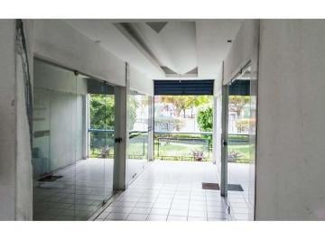 Comercial · 22m² · 1 Vaga · Ponto em Várzea, Recife/PE de 22m² para locação R$ 1.500,00/mes