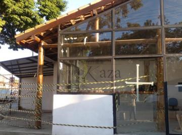 Comercial · 70m² · 5 Vagas · Ponto Comercial - Conjunto Residencial Trinta e Um de Março - 70m².