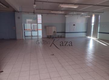 Comercial · 520m² · 5 Vagas · Sala Comercial - Shopping Centro - 520m².