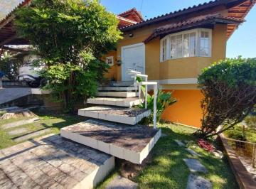 c623110a615cb013b2cc9bc02d572f54855b75e0 · Casa com 3 quartos no Badu à venda
