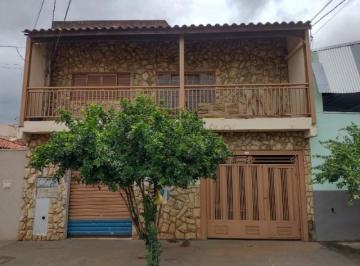 Casa · 169m² · 5 Quartos · 2 Vagas · Casas Residenciais Padrão em Ribeirão Preto