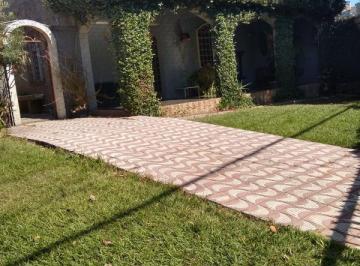 l4wss-whatsapp-image-2023-06-02-at-114900-1686765664.jpeg · Casa comercial com 3 quartos para alugar em Contagem, no bairro Jardim Riacho Das Pedras