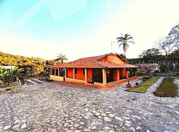 Rural · 180m² · 3 Quartos · 7 Vagas · Chácara a Venda com Água Corrente