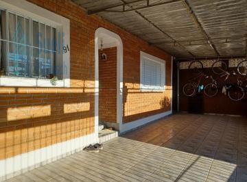 Foto 41 · Ótima Casa-Jardim Garcia-plana-próximo escola Carlos Lencastre-frente 2 dormitórios-suíte-edícula co
