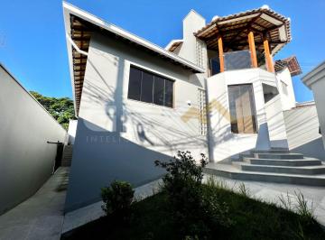 Casa · 210m² · 3 Quartos · 3 Vagas · Casa à venda no Bairro Planalto
